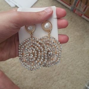 Jewelry - LAST ONE earrings white Jewelry - LAST ONE earrings white